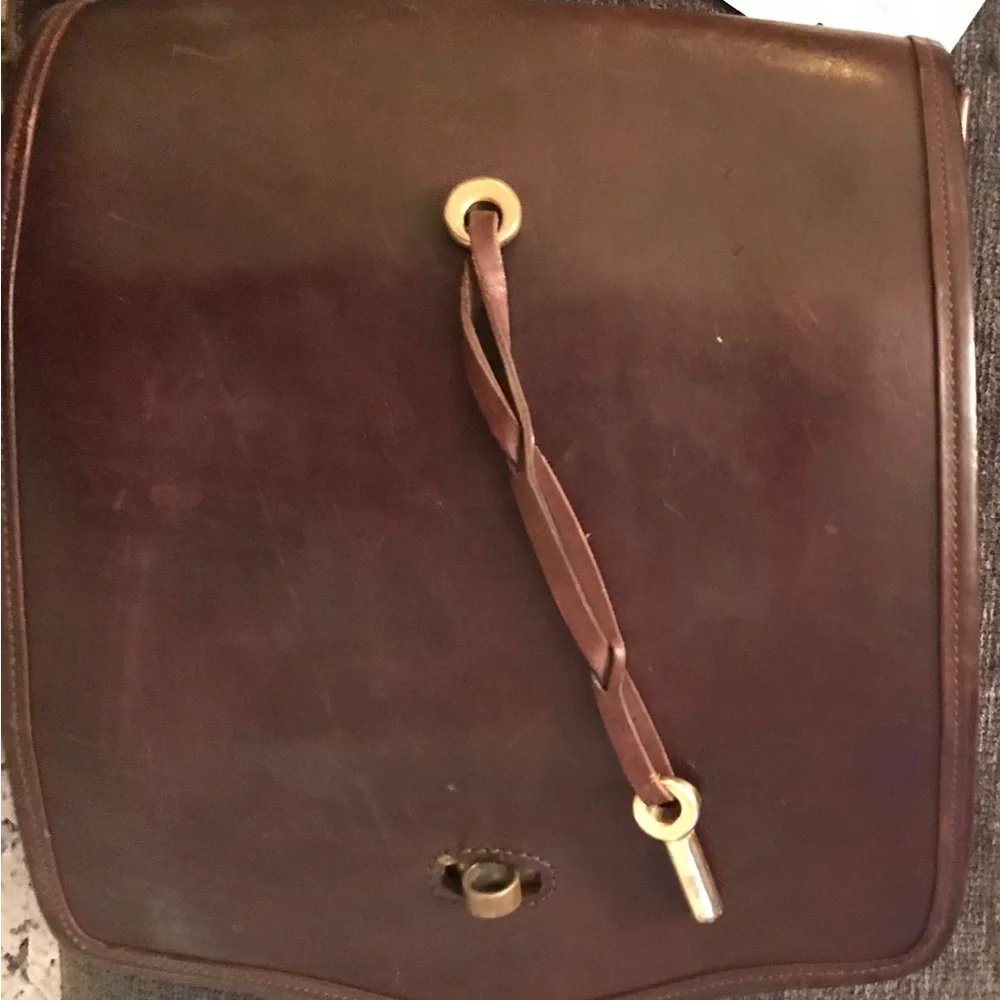 DKNY vintage saddle bag - Picture 7 of 11